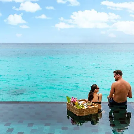 Hilton Maldives Amingiri Resort & Spa 